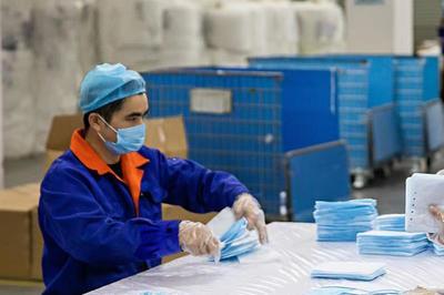 比亚迪等车企“硬核跨界”,月底将日产口罩500万只